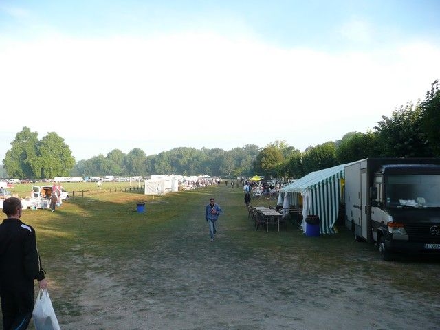 vide grenier 2012 (5).jpg